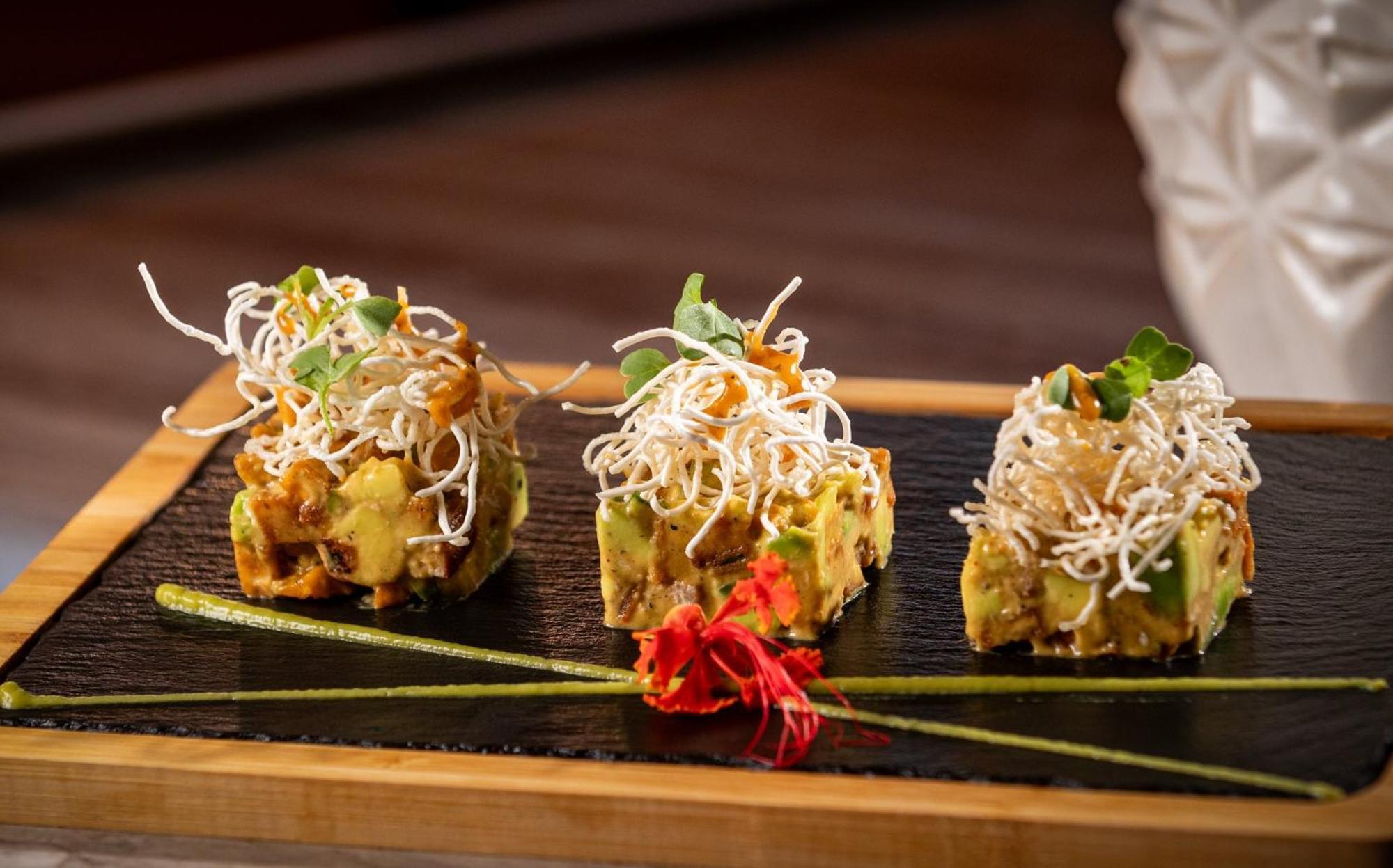 Holiday Inn Santo Domingo By Ihg Exterior foto Avocado and bean sprouts